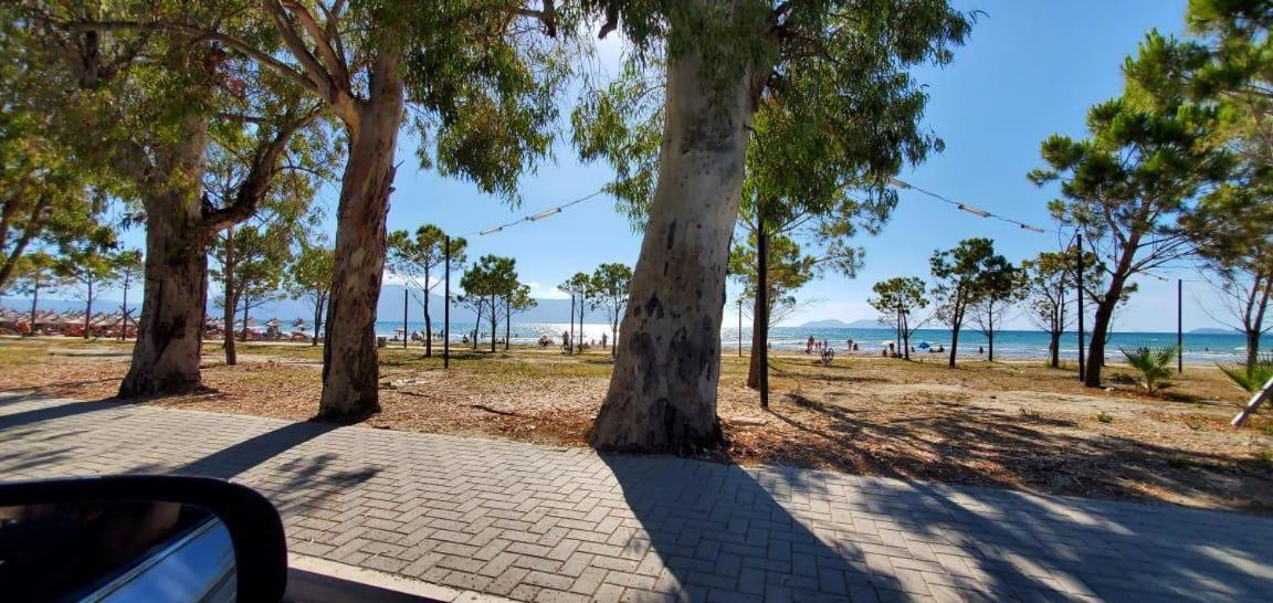 Sea View Apartment - 007 Vlore Bagian luar foto