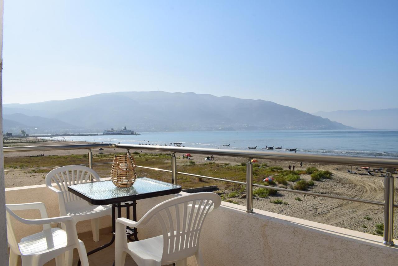 Sea View Apartment - 007 Vlore Bagian luar foto