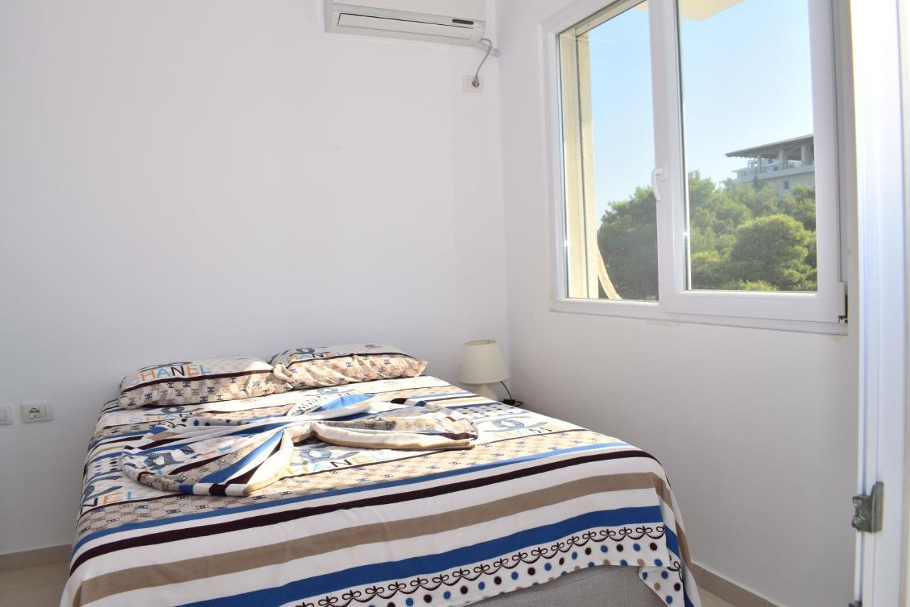 Sea View Apartment - 007 Vlore Bagian luar foto
